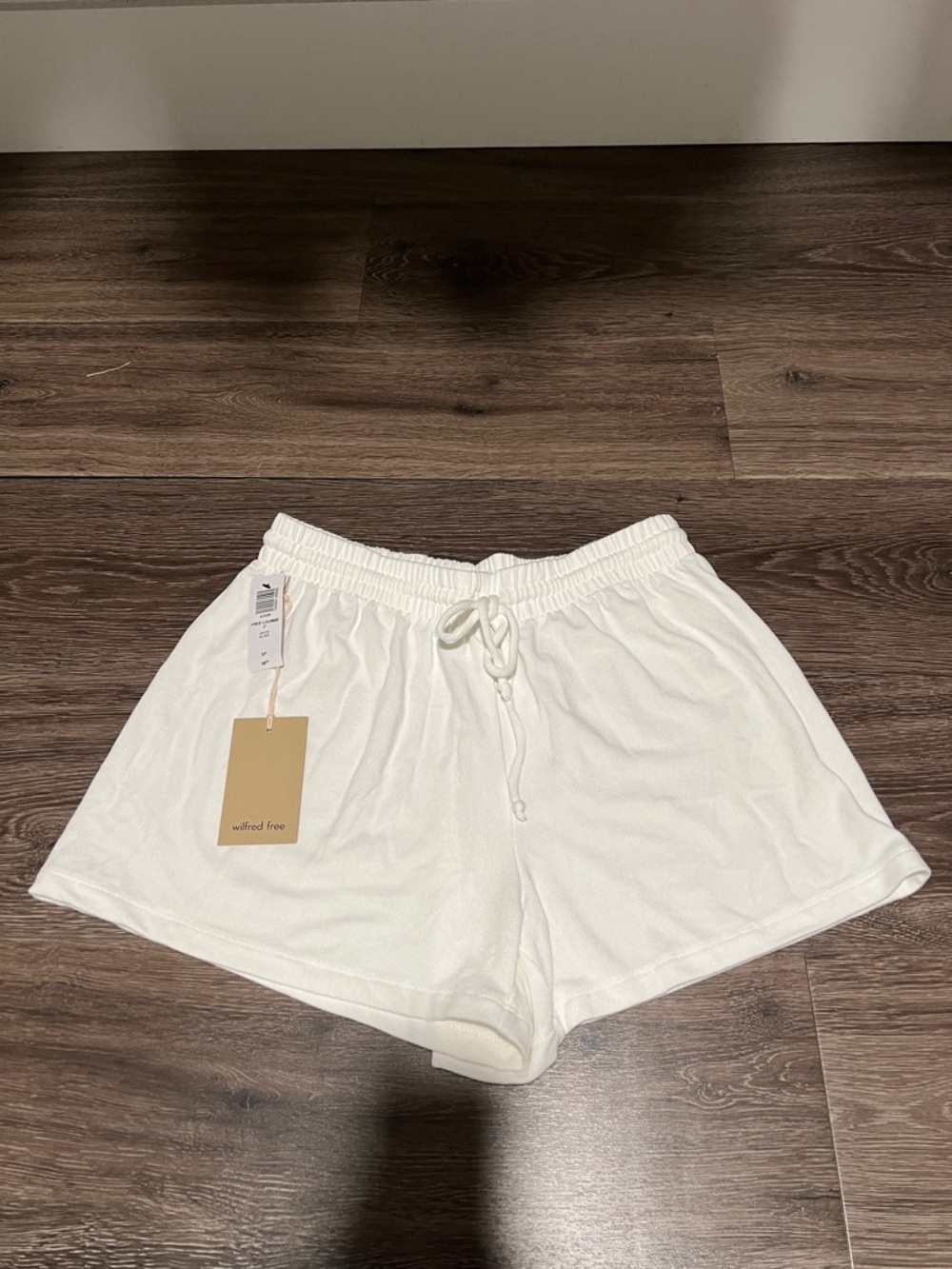 Aritzia Wilfred Free Cream Lounge Shorts (S)